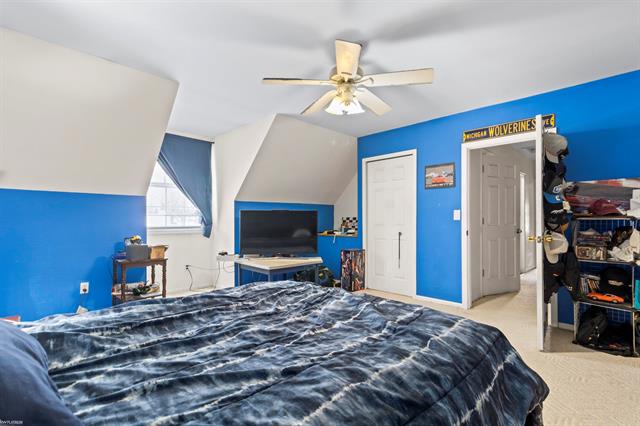 Builiding view seventeen for 422 Colorado, Marysville, MI. 48040