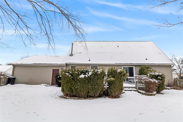 Builiding view twenty one for 422 Colorado, Marysville, MI. 48040