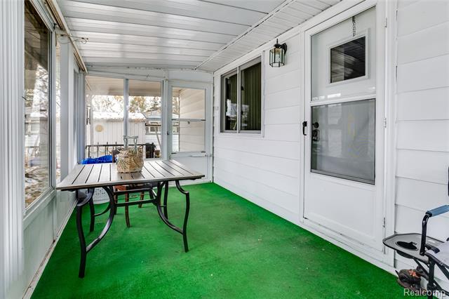 Builiding view twenty two for 3333 Ravenswood, Marysville, MI. 48040