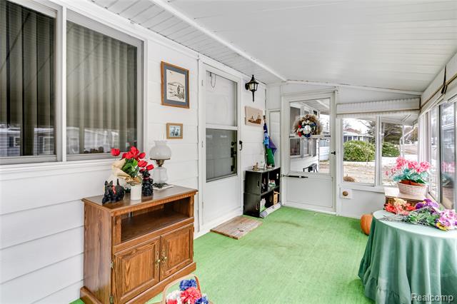 Builiding view twenty for 3333 Ravenswood, Marysville, MI. 48040