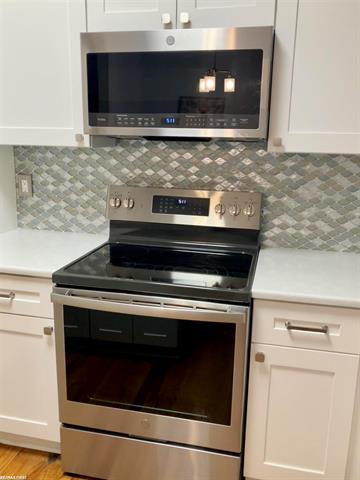 Builiding view seventeen for 22200 River Ridge, Farmington, MI. 48335