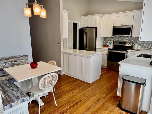 Builiding view thirteen for 22200 River Ridge, Farmington, MI. 48335