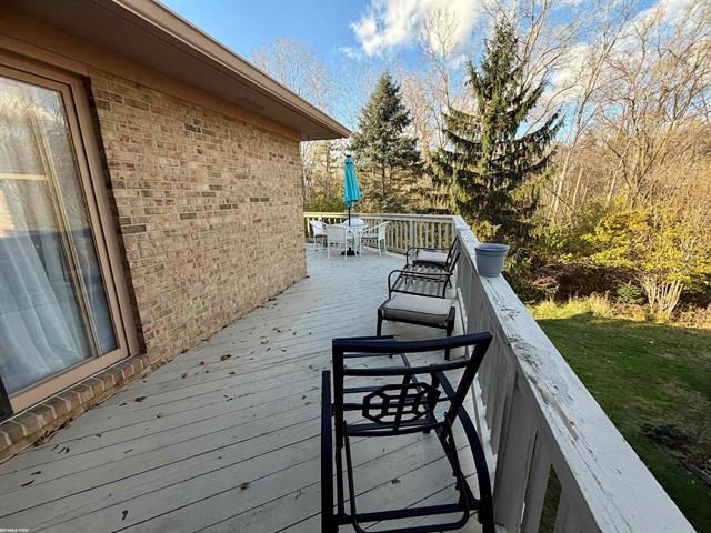 Builiding view thirty five for 22200 River Ridge, Farmington, MI. 48335