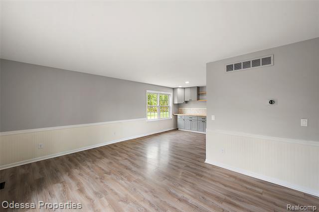 Builiding view eighteen for 1442 Riley Center, Memphis, MI. 48041