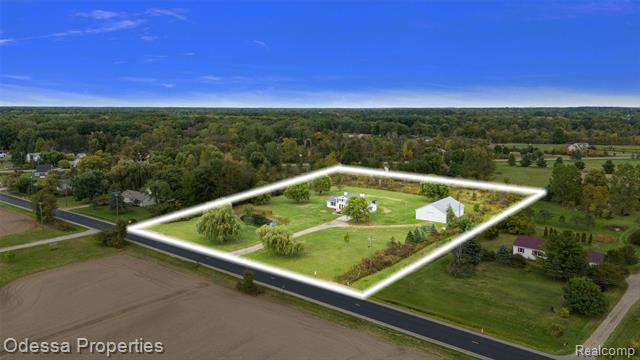 Builiding view fifty two for 1442 Riley Center, Memphis, MI. 48041