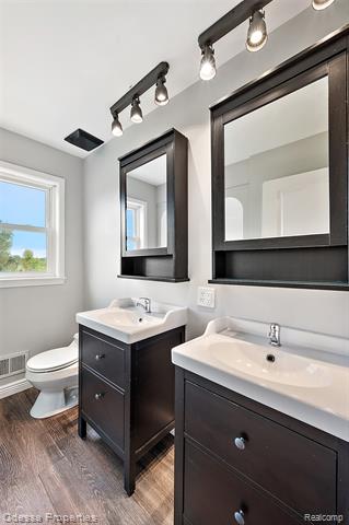 Builiding view thirty four for 1442 Riley Center, Memphis, MI. 48041