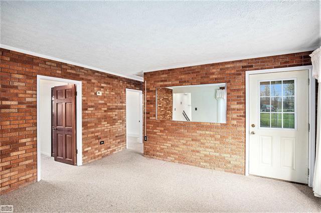 Builiding view eight for 11377 Hill, Memphis, MI. 48041