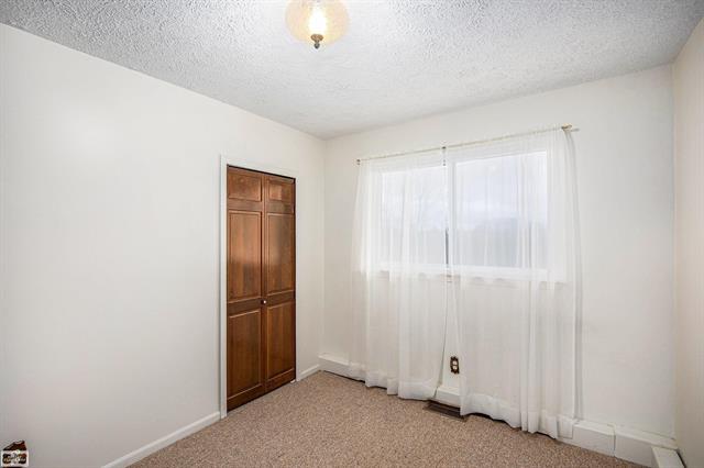 Builiding view eighteen for 11377 Hill, Memphis, MI. 48041