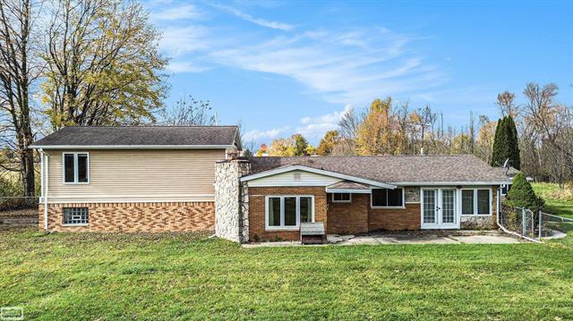 Builiding view three for 11377 Hill, Memphis, MI. 48041