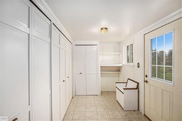 Builiding view twenty three for 11377 Hill, Memphis, MI. 48041