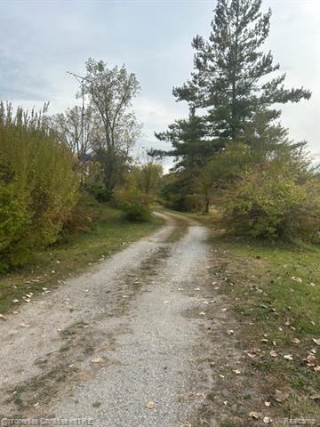 Builiding view two for 3369 Dove, Port Huron, MI. 48060