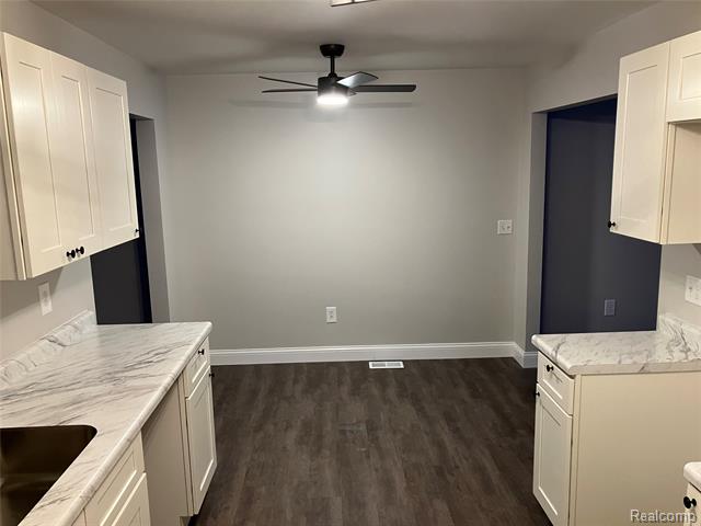 Builiding view sixteen for 1604 Allen, Smiths Creek, MI. 48074