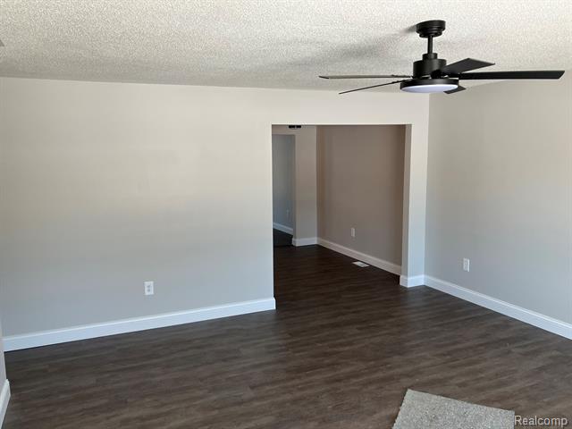 Builiding view ten for 1604 Allen, Smiths Creek, MI. 48074