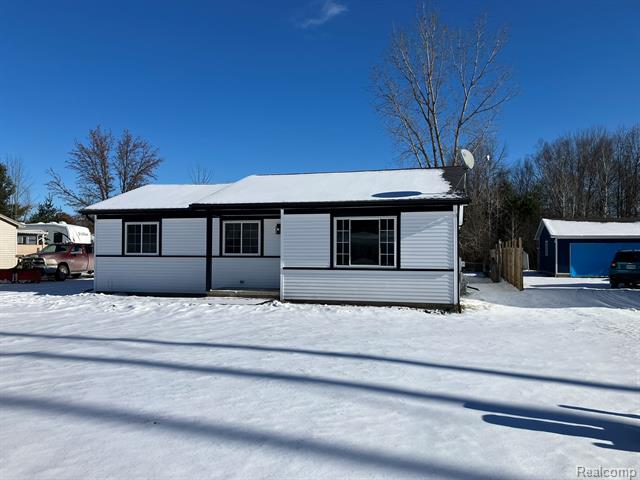 Builiding view two for 1604 Allen, Smiths Creek, MI. 48074