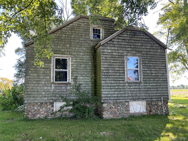 Builiding view twenty six for 16465 Almont, Allenton, MI. 48002