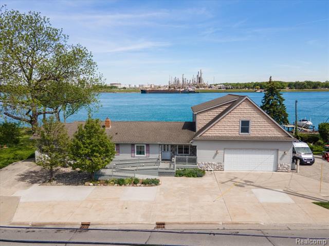 front view for 4016 Military St, Port Huron, Mi. 48060