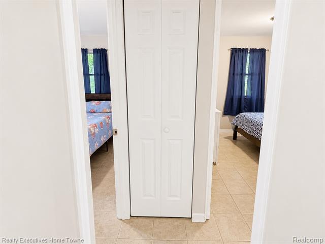 Builiding view nine for 2914 Sturges, Port Huron, MI. 48060