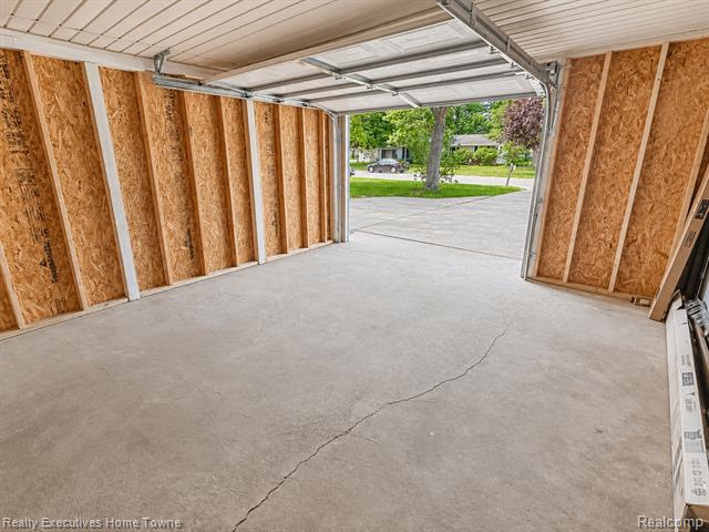 Builiding view twenty one for 2914 Sturges, Port Huron, MI. 48060