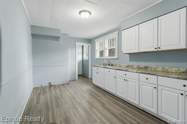 Builiding view seven for 1325 Oak, Port Huron, MI. 48060