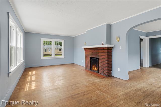 Builiding view three for 1325 Oak, Port Huron, MI. 48060