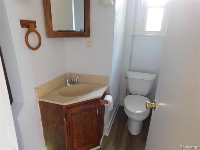 Builiding view three for 1104 , Port Huron, MI. 48060