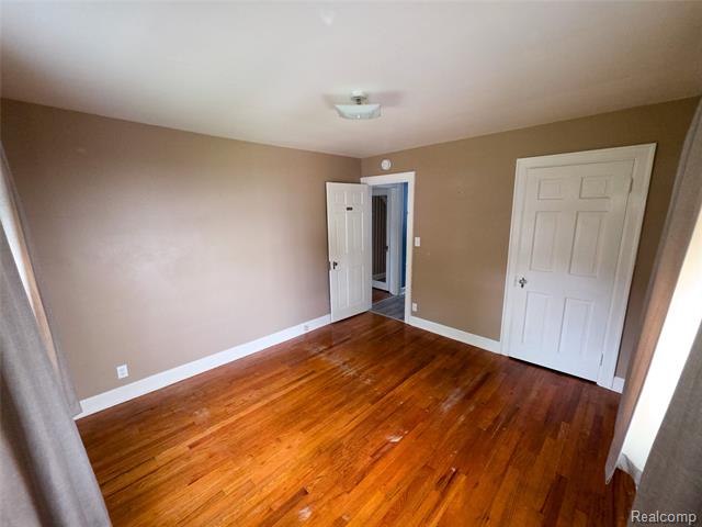 Builiding view fourteen for 1333 , Port Huron, MI. 48060