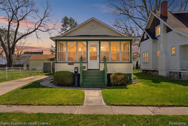 front view for 1830 Gillett St, Port Huron, Mi. 48060