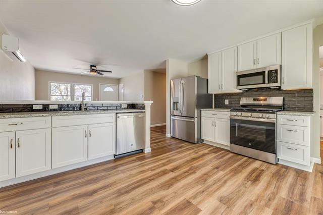 Builiding view six for 110 Botsford, Port Huron, MI. 48060