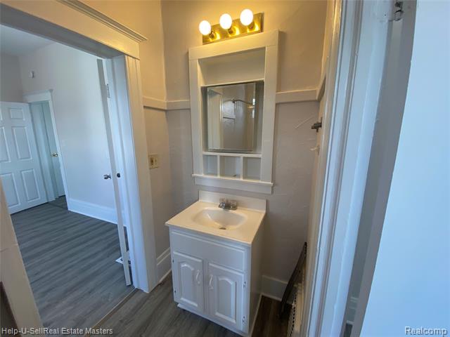 Builiding view eleven for 1109 Wells, Port Huron, MI. 48060