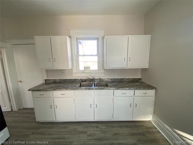 Builiding view seven for 1109 Wells, Port Huron, MI. 48060