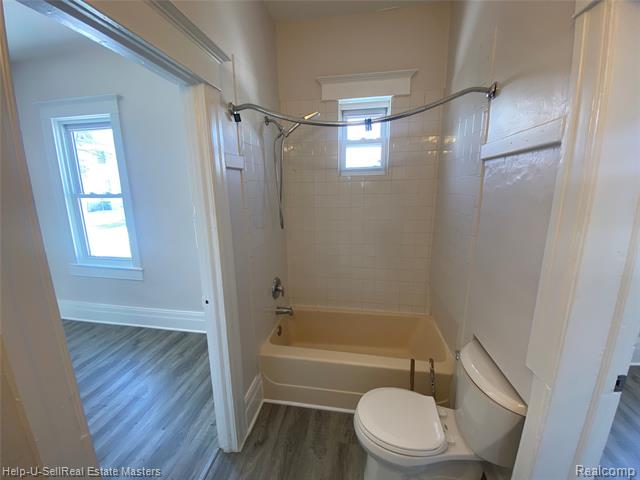 Builiding view twelve for 1109 Wells, Port Huron, MI. 48060