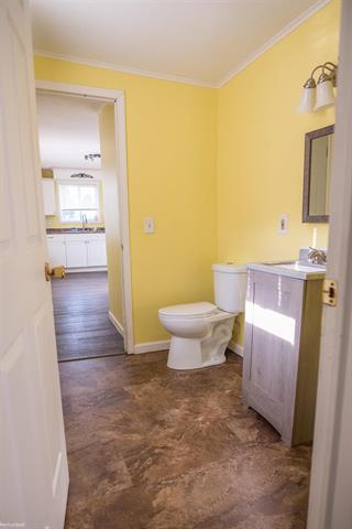 Builiding view fourteen for 2213 Minnie, Port Huron, MI. 48060