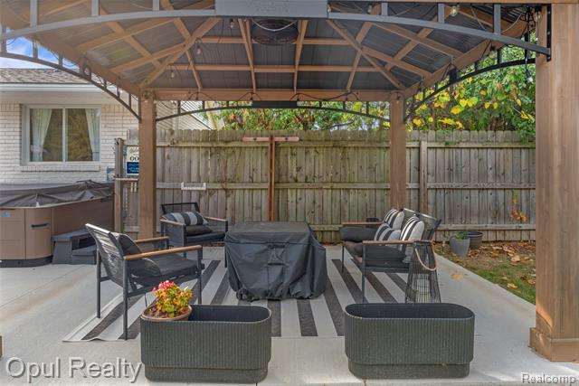 Builiding view fifty eight for 22416 Heathersett Cres, Farmington, MI. 48335