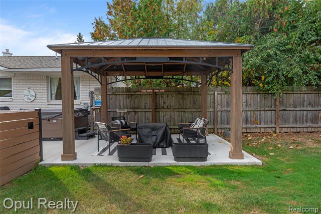 Builiding view fifty four for 22416 Heathersett Cres, Farmington, MI. 48335