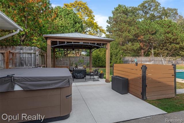 Builiding view fifty nine for 22416 Heathersett Cres, Farmington, MI. 48335