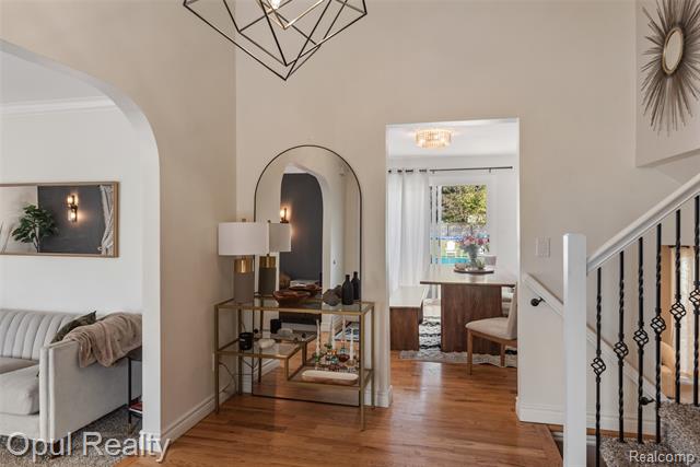 Builiding view five for 22416 Heathersett Cres, Farmington, MI. 48335