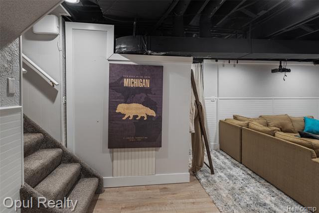 Builiding view thirty seven for 22416 Heathersett Cres, Farmington, MI. 48335