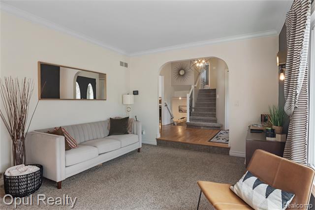 Builiding view three for 22416 Heathersett Cres, Farmington, MI. 48335