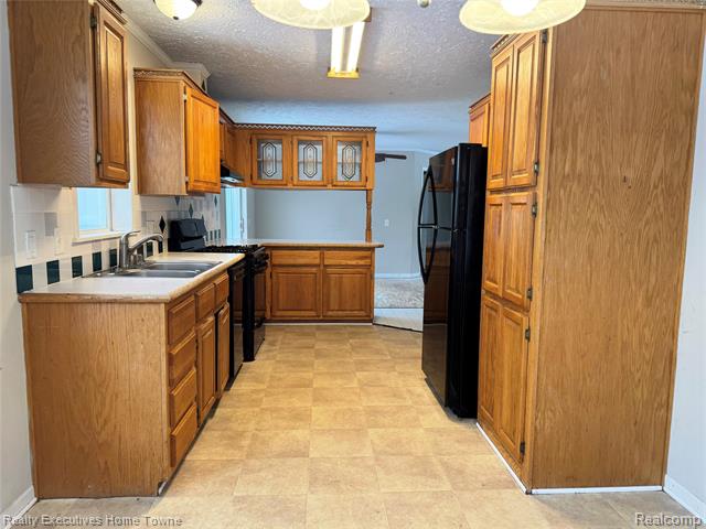 Builiding view five for 2045 Yeager, Port Huron, MI. 48060