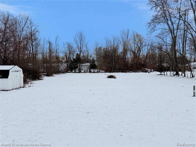 Builiding view four for 2045 Yeager, Port Huron, MI. 48060