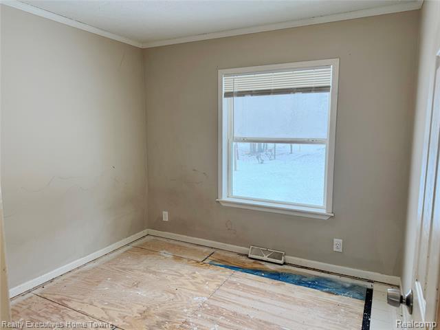 Builiding view seventeen for 2045 Yeager, Port Huron, MI. 48060