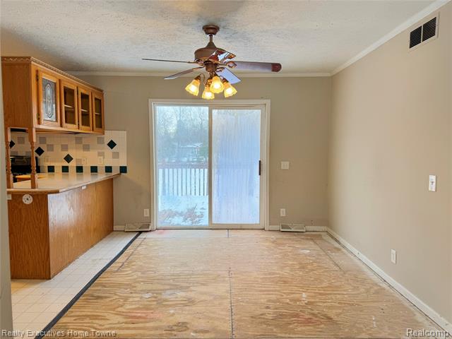 Builiding view ten for 2045 Yeager, Port Huron, MI. 48060