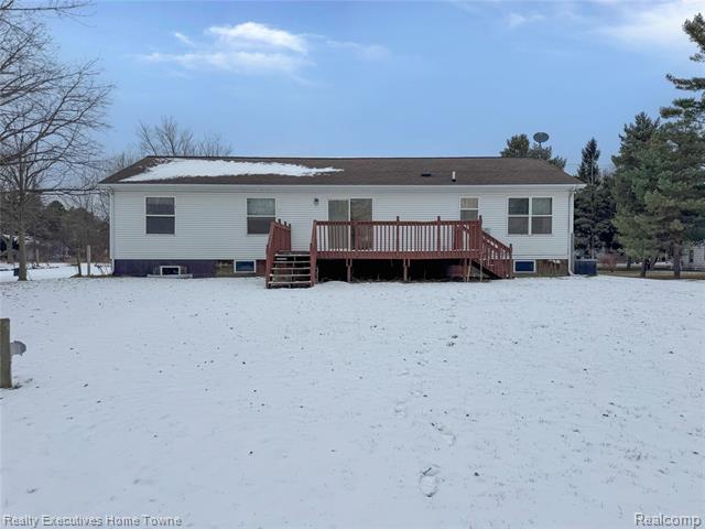 Builiding view two for 2045 Yeager, Port Huron, MI. 48060