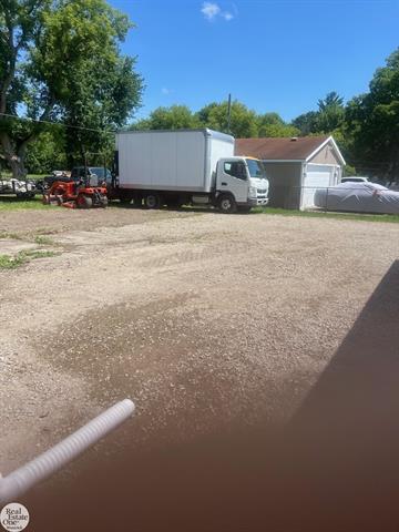 Builiding view thirty seven for 6928 Lapeer, North Street, MI. 48049