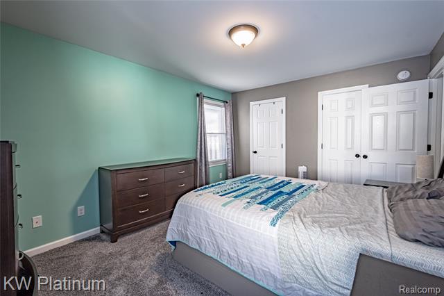 Builiding view eleven for 1733 Whipple, Port Huron, MI. 48060