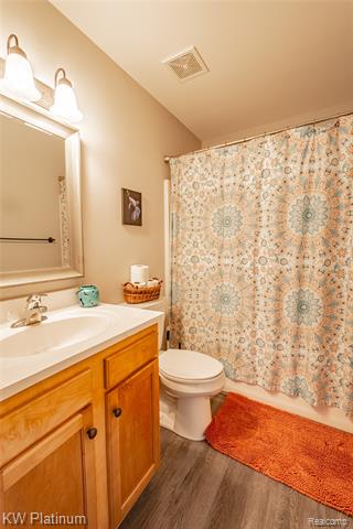 Builiding view four for 1733 Whipple, Port Huron, MI. 48060