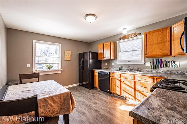 Builiding view one for 1733 Whipple, Port Huron, MI. 48060