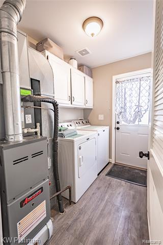 Builiding view twelve for 1733 Whipple, Port Huron, MI. 48060