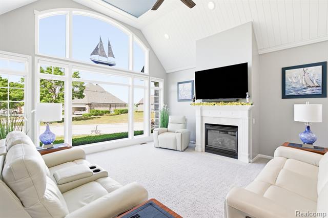 Builiding view five for 954 Edison Shores, Port Huron, MI. 48060