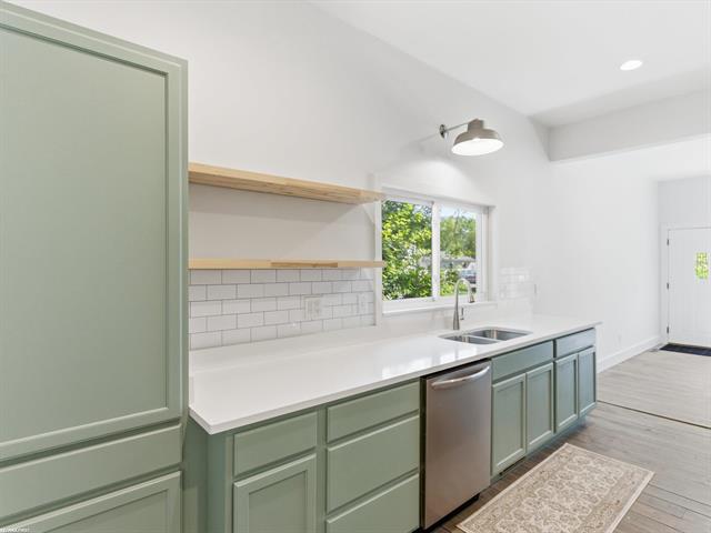 Builiding view eleven for 2519 Walnut, Port Huron, MI. 48060